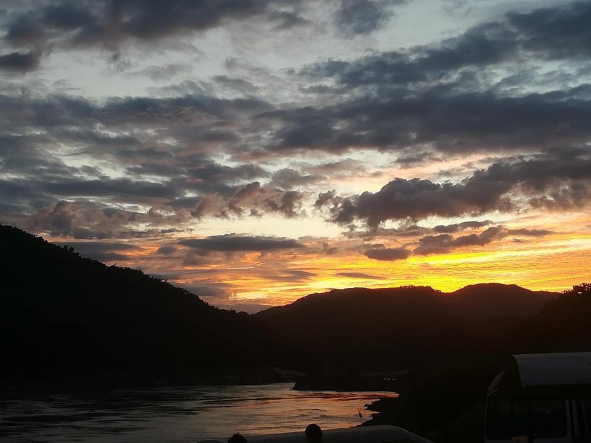 Mekong Backpackers Pakbeng Muang Pakbèng Exterior foto