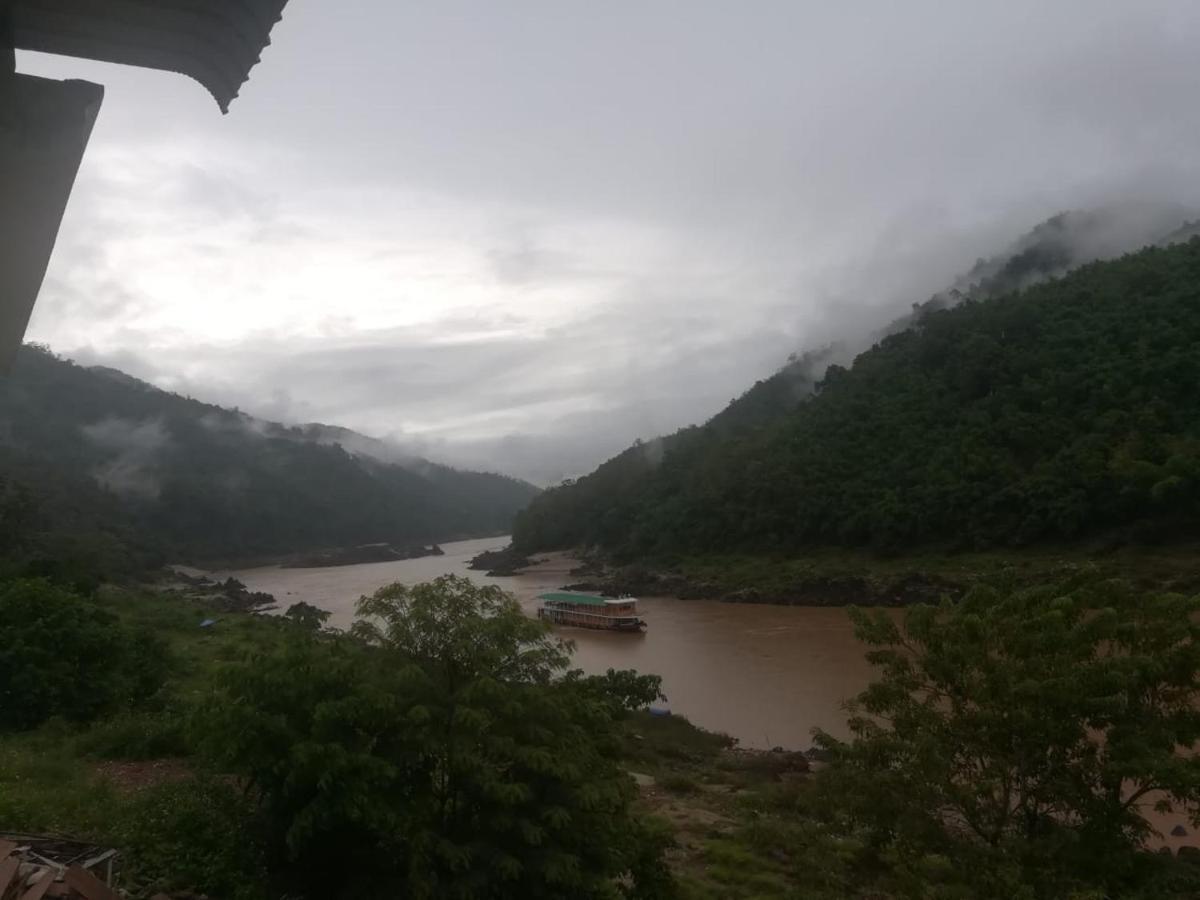 Mekong Backpackers Pakbeng Muang Pakbèng Exterior foto